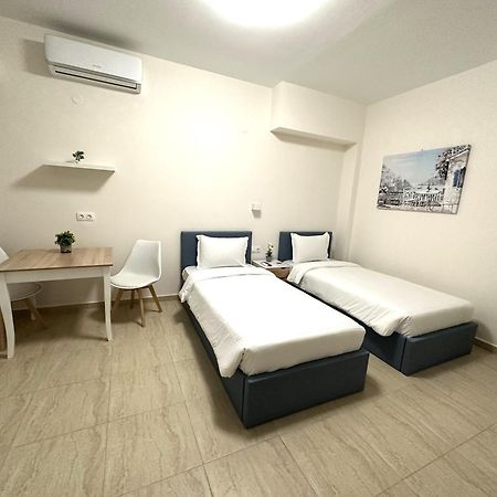 Navarino Luxe Suites Peraía Dış mekan fotoğraf
